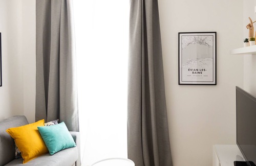 Evian-les-Bains Apartment | Apartment Évian-Les-Bains, A few steps from the lake, Up to 4 persons