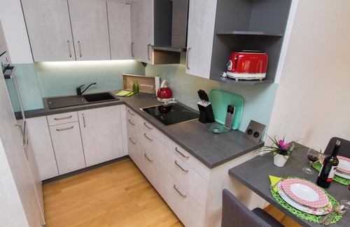 Owingen Apartment | Apartment 'Ferienparadies Bodensee Fewo1' with Mountain View, Shared Pool and Wi-Fi