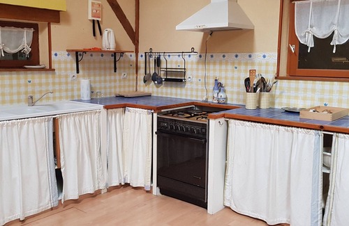 Sistels Apartment | Apartment "Familha" with Mountain View, Private Terrace and Wi-Fi