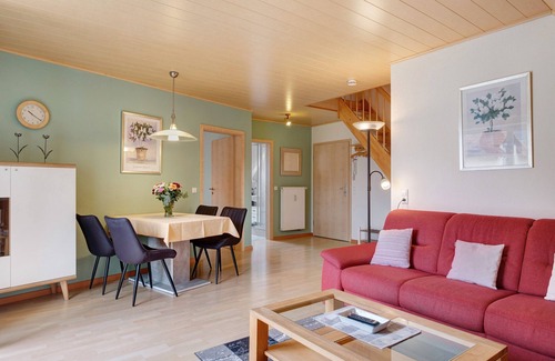 Bad Krozingen Apartment | Apartment 'Ferienwohnung Haus Schmiedeweg -' with Balcony and Wi-Fi