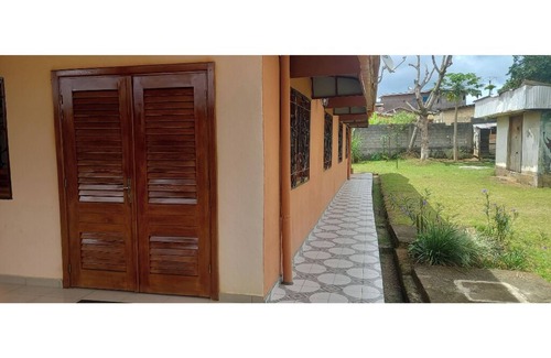 Ebolowa Apartment | Apartment for 4 people