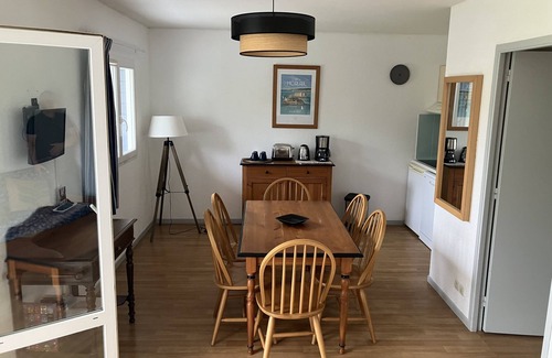 Carantec Apartment | Apartment for 6 people with swimming pools and near the beach