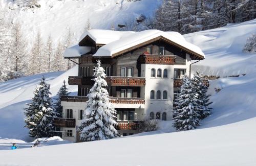 Saas Almagell Apartment | Apartment Foresta