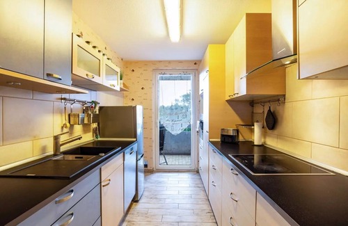 Pforzheim Apartment | Apartment 'Goldstadtblick' with Balcony and Wi-Fi