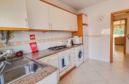 Vilamoura Apartment | Apartment 'Golfview' with Shared Pool, Wi-Fi and Air Conditioning