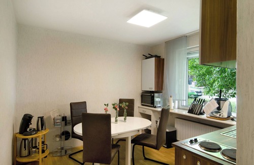 Hahausen Apartment | Apartment 'Harzblick Am Waldesrand' with Mountain View, Private Terrace and Wi-Fi