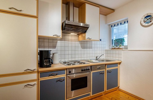 Todtmoos Apartment | Apartment 'Haus Gisela - Typ B Stockkamp' with Shared Garden, Balcony and Wi-Fi