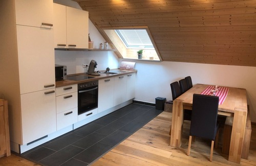 Enzklosterle Apartment | Apartment 'Hirschbach' with Balcony and Wi-Fi