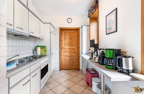Nordstrand Apartment | Apartment 'Hooge' with Private Terrace, Shared Garden and Wi-Fi