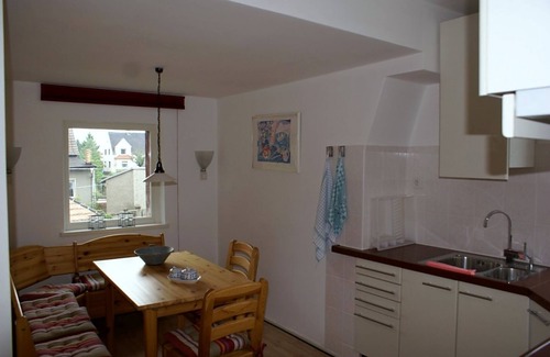 Stobnitz Apartment | Apartment II "Pauline am See" historic school Stöbnitz