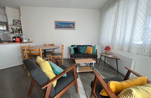 Ciboure Apartment | Apartment in Ciboure with heated pool and private parking