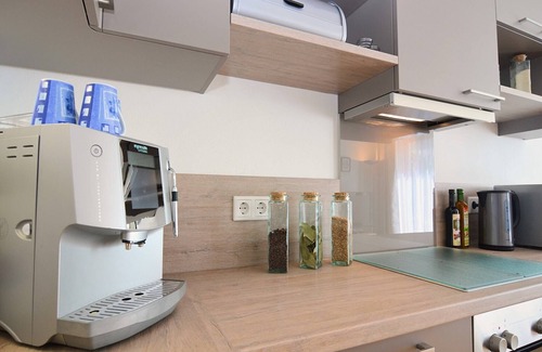 Roetz Apartment | Apartment in Heinrichskirchen near Forest Edge