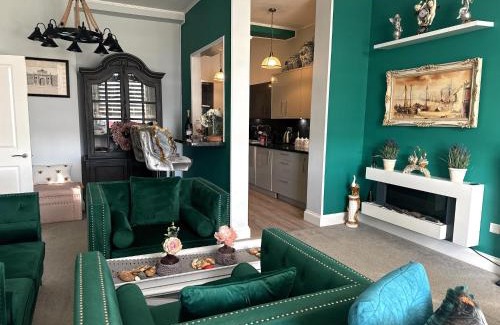 Folkestone Apartment | Apartment in Folkestone near Sandgate Beach