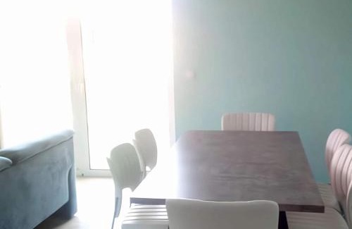 Rafina-Pikermi Apartment | Apartment in Greece near the Sea with Garden