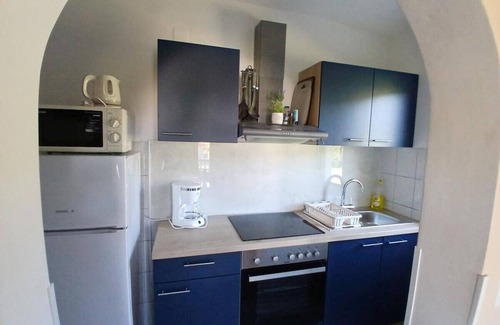 Kampor Apartment | Apartment in Kampor with Balcony, Air condition, WIFI (4235-2)