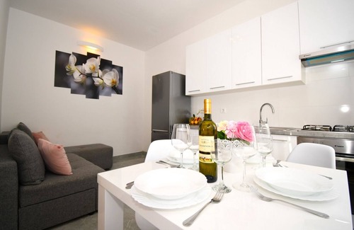 Lopar Apartment | Apartment in Lopar with Seaview, Terrace, Air condition, WIFI (613-4)