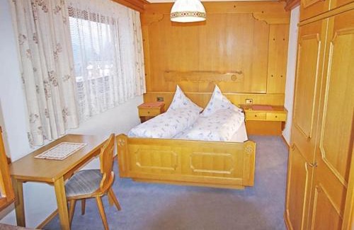 Arzl im Piztal Apartment | Apartment in Pitztal with Mountain Views