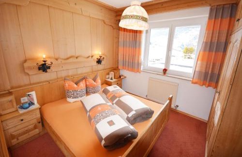 Arzl im Piztal Apartment | Apartment in Pitztal with Mountain Views