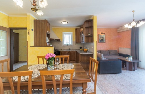 Spadici Apartment | Apartment in Poreč for 4 - only 500 m from the sea