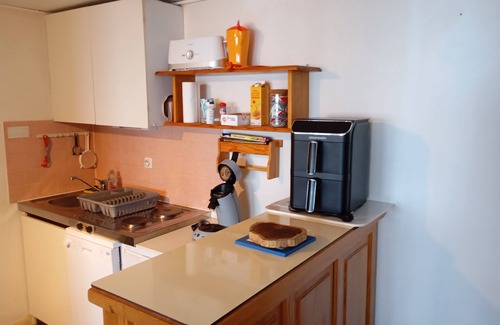 Murat-le-Quaire Apartment | Apartment in residence facing Puy de Sancy