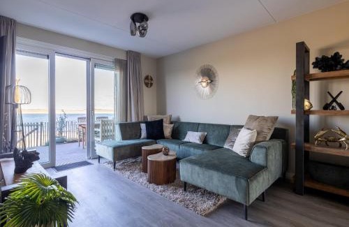 Sint-Annaland Apartment | Apartment in Sint-Annaland with Beach Access