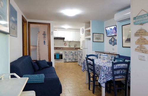 Minturno Apartment | Apartment in Villa Valentini, Seafront, Gulf of Gaeta parking included