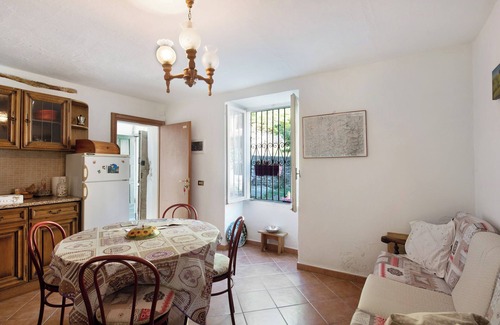 Borghetto Di Borbera Apartment | Apartment 'Orizzonte Calmo' with Mountain View, Garden and Wi-Fi