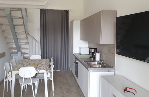 Desenzano del Garda Apartment | APARTMENT ESMERA SUPERIOR 2 ROOMS AND 2 BATHROOMS