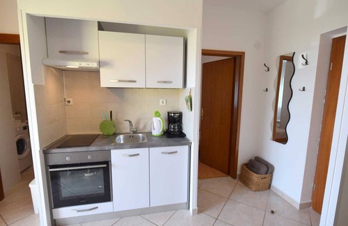 Milcetici Apartment | Apartment Josipa 4 with Balcony