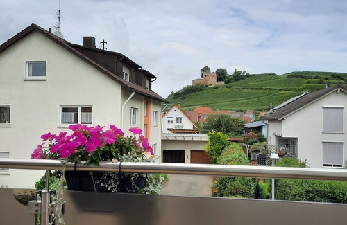 Kenzingen Apartment | Apartment Kapellennest Burgblick 12 minutes by car. v. Europa-Park.