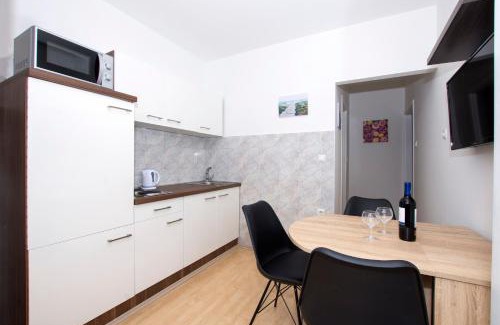 Split Apartment | Apartment Korino - Free Private Parking - Two Big Rooms