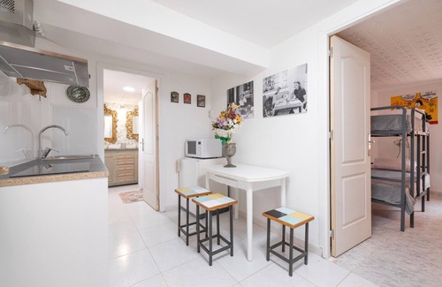 Riudecanyes Apartment | Apartment 'La Fabriqueta' with Mountain View, Wi-Fi and Air Conditioning