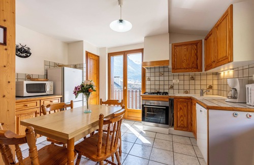 Termignon Apartment | Apartment 'La Favière' with Mountain View, Balcony and Wi-Fi