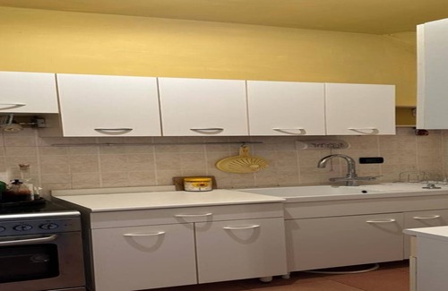 Benevello Apartment | Apartment 'La Prima Terrazza Di Benevello' with Mountain View, Wi-Fi and Air Conditioning