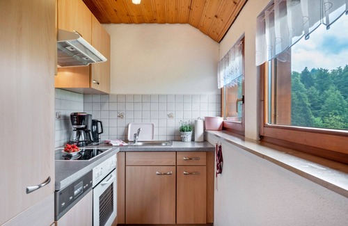 Sankt Maergen Apartment | Apartment 'Lavendel' with Mountain View, Shared Garden and Wi-Fi