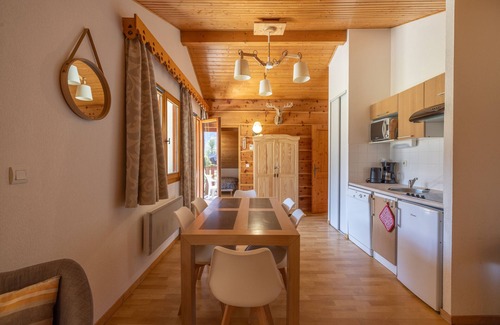 Samoens Apartment | Apartment 'Le Grand Tetras D20' with Mountain View, Shared Pool and Wi-Fi