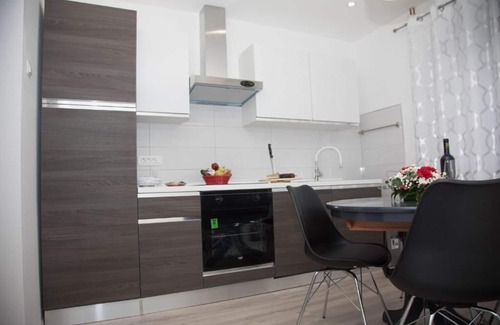 Delnice Apartment | Apartment Lea (91493-A1) - Delnice