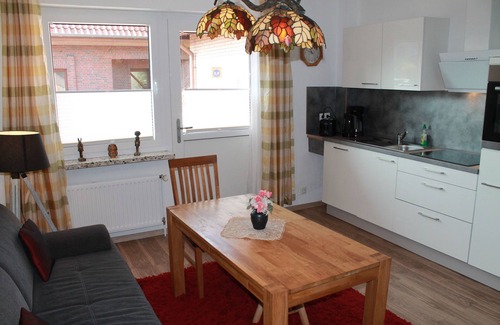 Leer Apartment | Apartment-LOGA in Leer (East Frisia), 2.5 km to city center -max 3 people