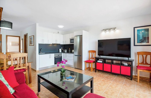 Costa Teguise Apartment | Apartment Lovely Duplex with Sea Views, Pool & Wi-Fi