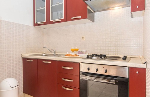 Ivan Dolac Apartment | Apartment Luka