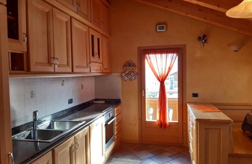 Bormio Apartment | Apartment 'Mansarda Combo' with Mountain View, Balcony and Wi-Fi
