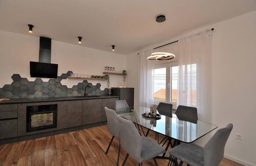 Ika Apartment | Apartment Marilu (117661-A1) - Icici