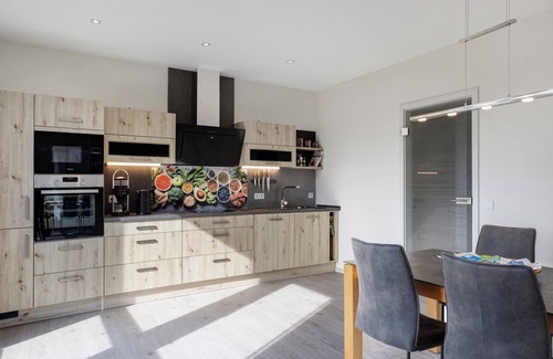 Floh Apartment | Apartment 'Maßkopf-Blick' with Mountain View and Wi-Fi