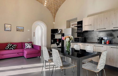 Poggiarello Apartment | Apartment 'Matti - Margot' with Private Garden, Wi-Fi and Air Conditioning