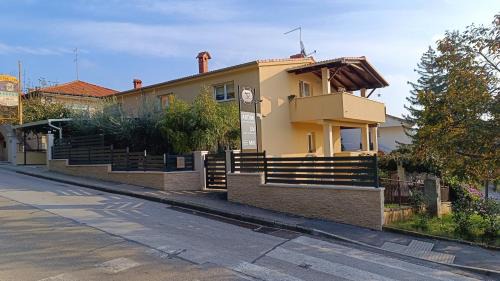 Gregovica Apartment | Apartment Mir