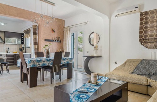 Merichas Apartment | Apartment 'Mouria House' with Sea View, Wi-Fi and Air Conditioning