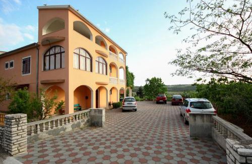 Donje Polje Apartment | Apartment Nakić