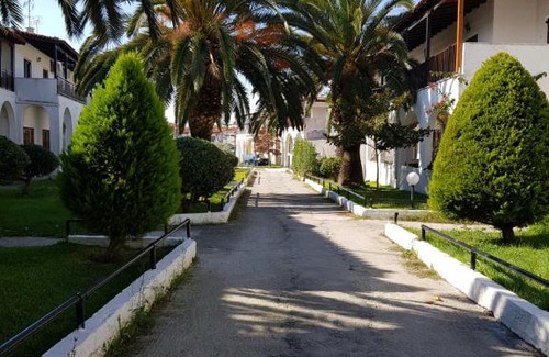 Skala Fourkas Apartment | Apartment next to palm trees-200 meters from the Sea