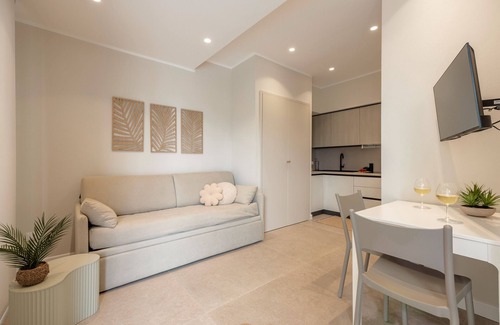 Sant'Onofrio Apartment | Apartment 'Picahouse Two' with Sea View, Private Terrace and Wi-Fi