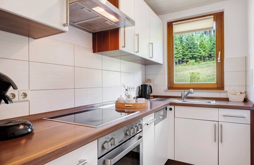 Biederbach Apartment | Apartment 'Ringwald' with Mountain View, Shared Garden and Wi-Fi